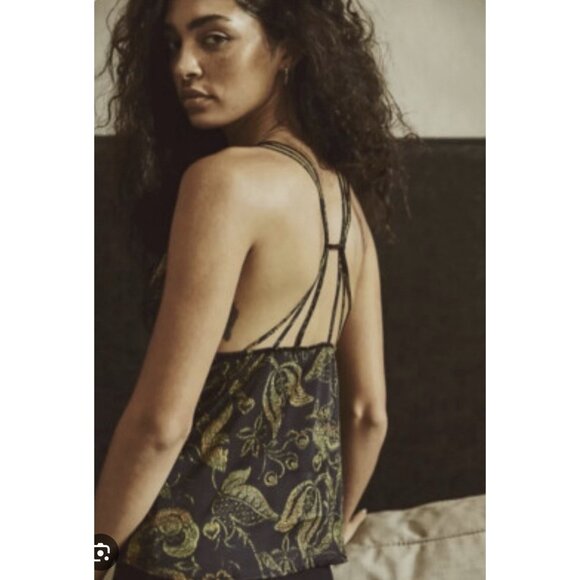 NWT Free People Off The Coast Cami Black Lace Floral Print Tank Blouse Size S F1 - Picture 2 of 8